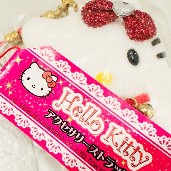 Vintage Hello Kitty Keychain - Picture 2 of 3